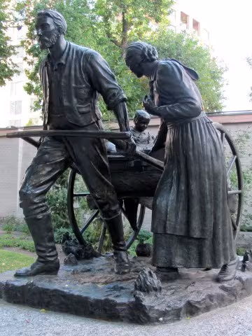 Mormon handcart pioneers