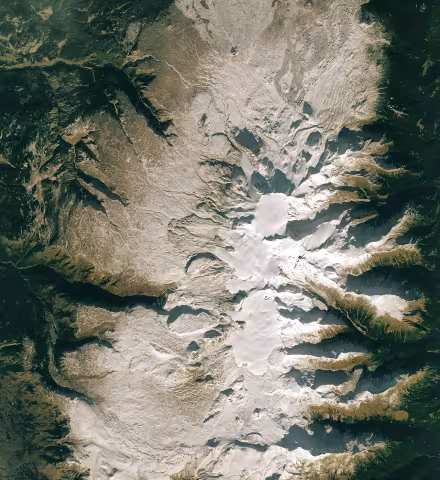 Volcanism of the Mount Edziza volcanic complex